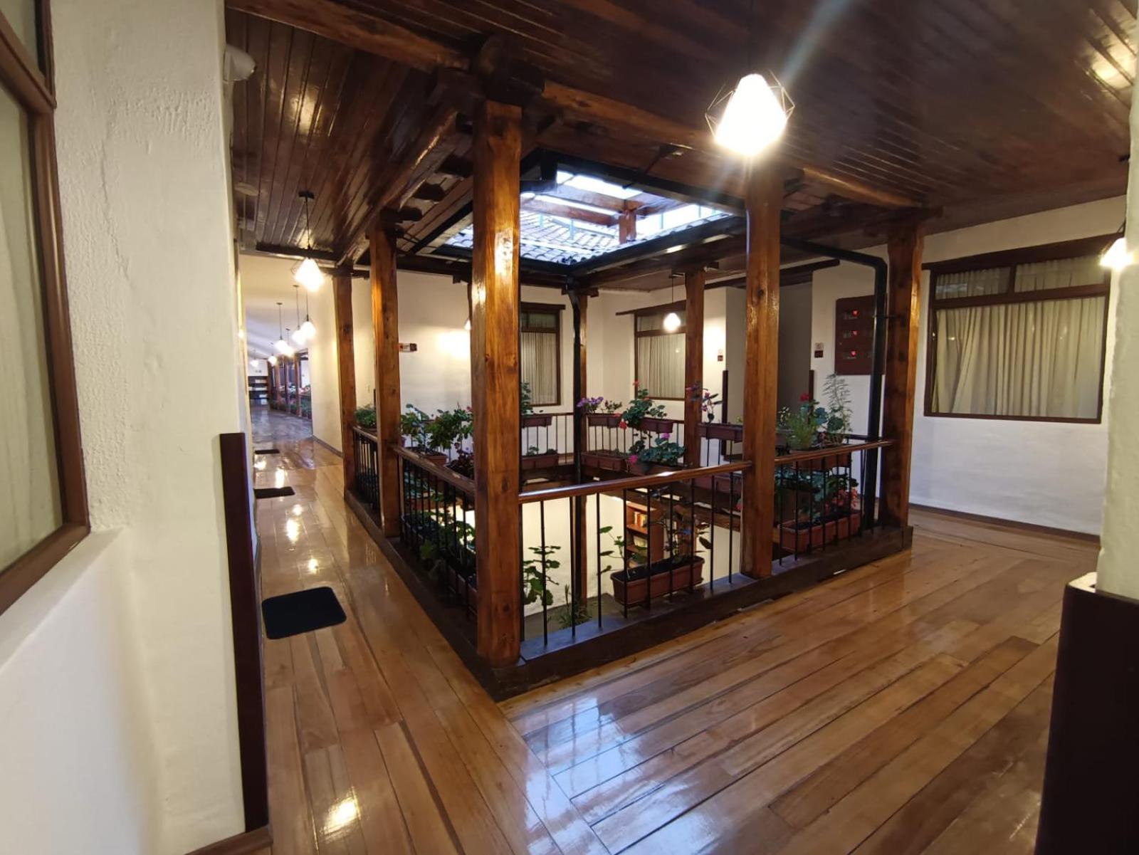 Casona Tobar Hotel Quito Extérieur photo